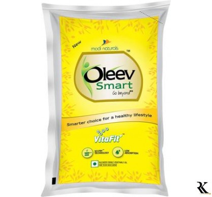 Oleev Smart Blended Oil Pouch  (1 L)